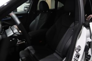 BMW i4 bild 12
