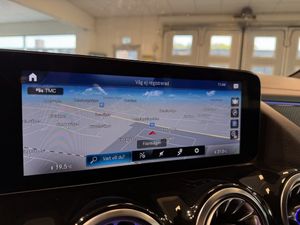 Mercedes GLA250 bild 14