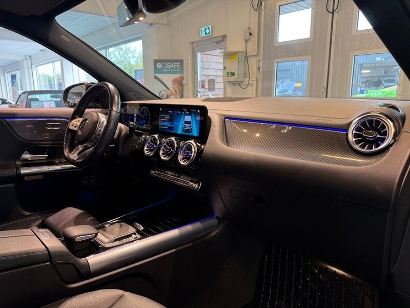 Mercedes GLA250 bild 9