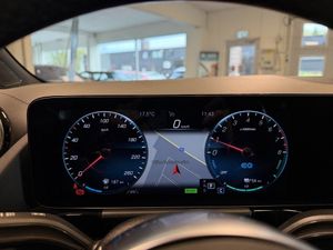 Mercedes GLA250 bild 11
