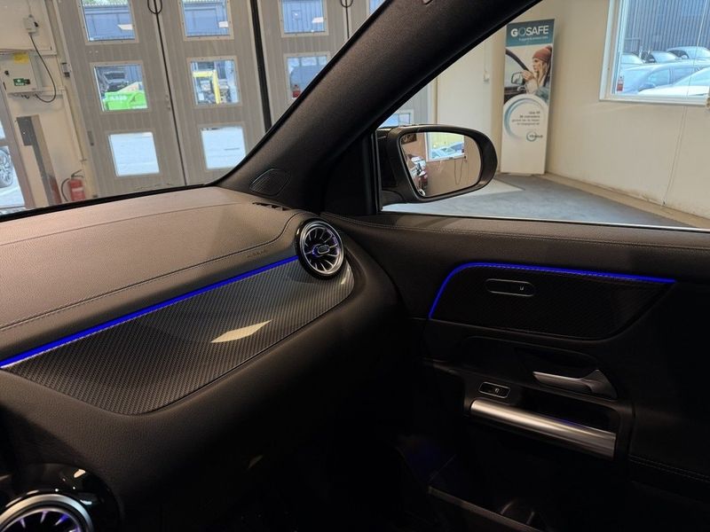 Mercedes GLA250 bild 18