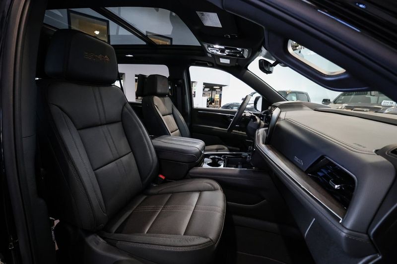 Chevrolet Suburban bild 11