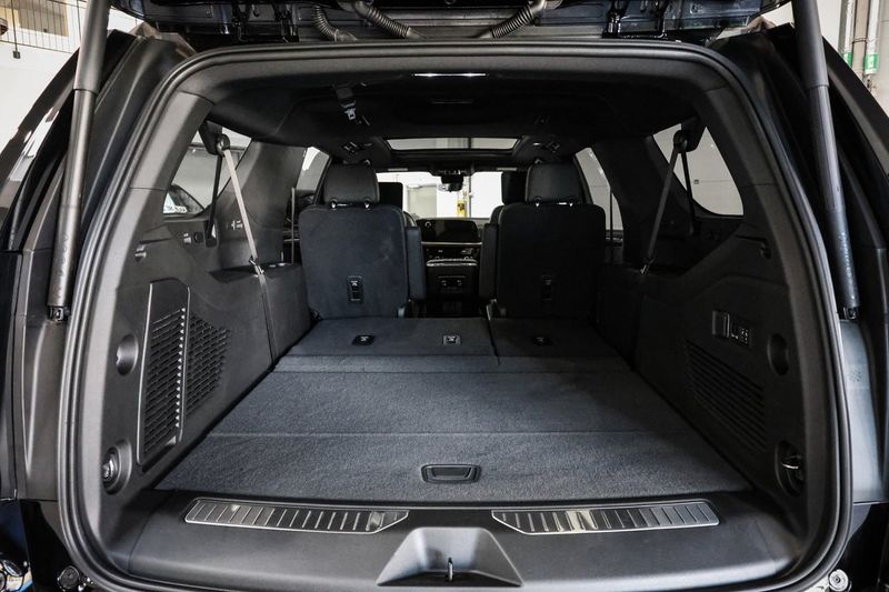 Chevrolet Suburban bild 6