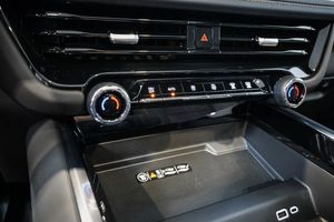 Chevrolet Suburban bild 20