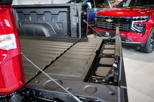 Chevrolet Silverado bild 13