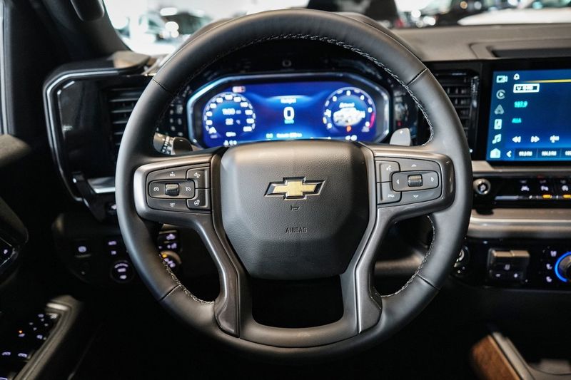 Chevrolet Silverado bild 17