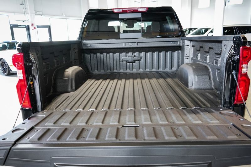 Chevrolet Silverado bild 12