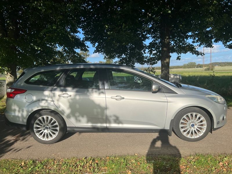Ford Focus bild 8