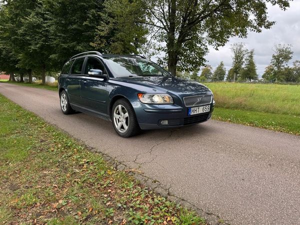 Volvo V50 2.4i Momentum Euro 4, Ny servad, Ny besikt, 170hk - 2007
