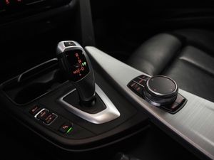 BMW 320 bild 18