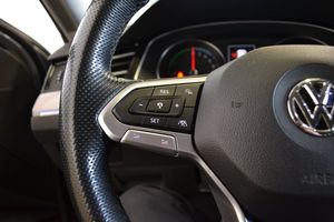 Volkswagen Passat bild 20
