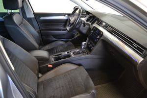 Volkswagen Passat bild 13