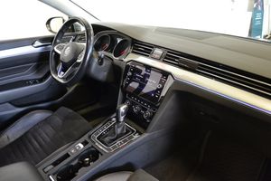 Volkswagen Passat bild 14