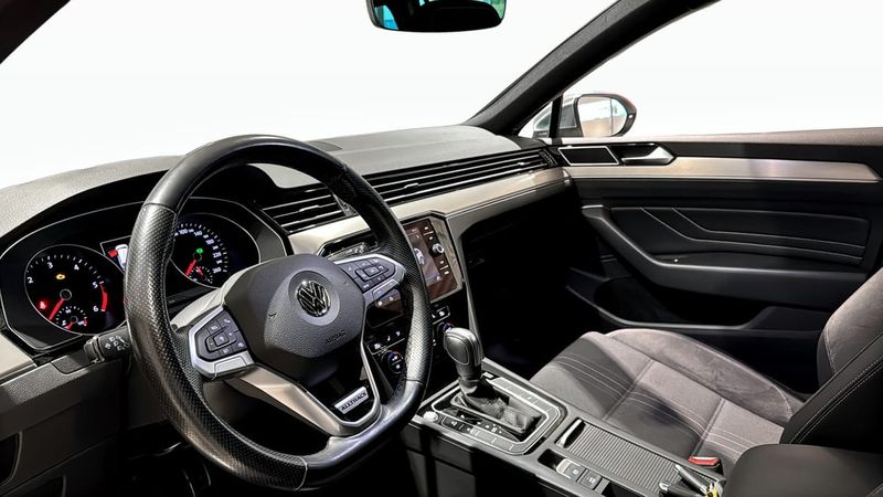 Volkswagen Passat bild 7