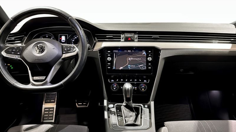 Volkswagen Passat bild 10