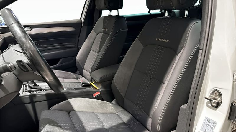 Volkswagen Passat bild 8