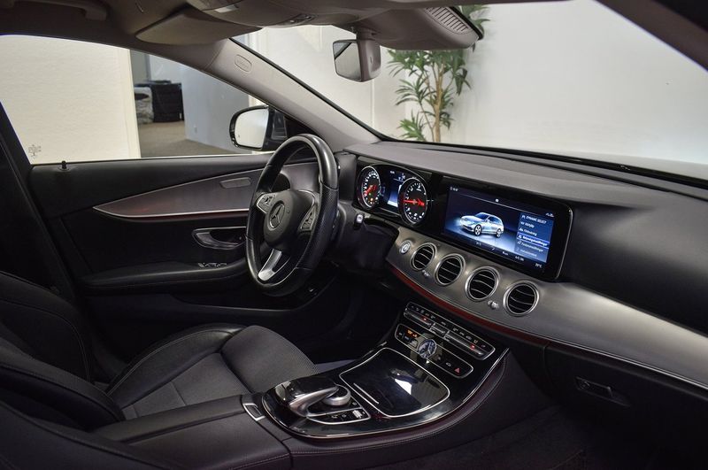 Mercedes E200 bild 10