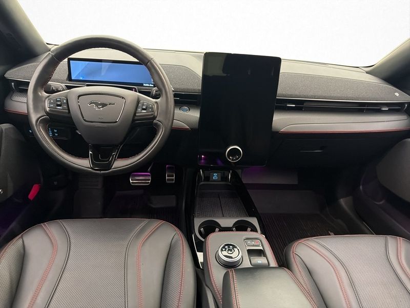Ford Mustang Mach-E bild 17