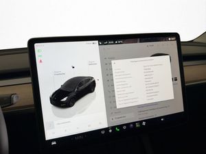 Tesla Model Y bild 24