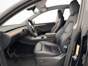 Tesla Model Y bild 13