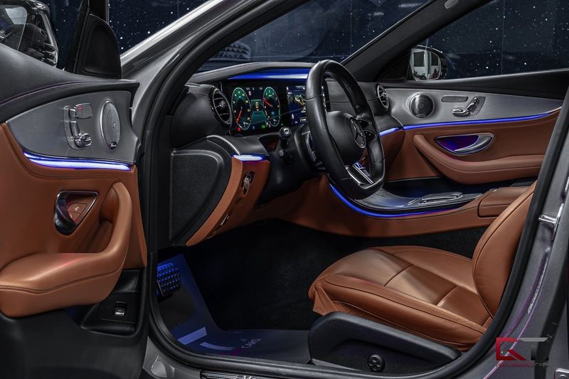 Mercedes E300 bild 8