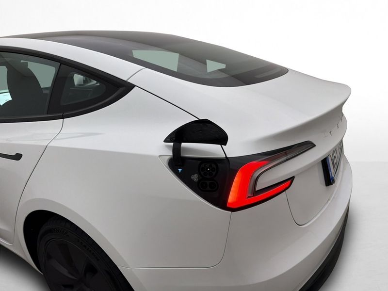Tesla Model 3 bild 36