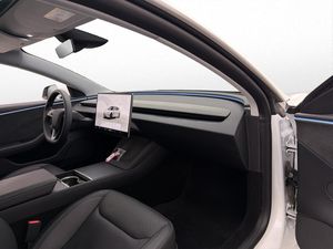 Tesla Model 3 bild 14