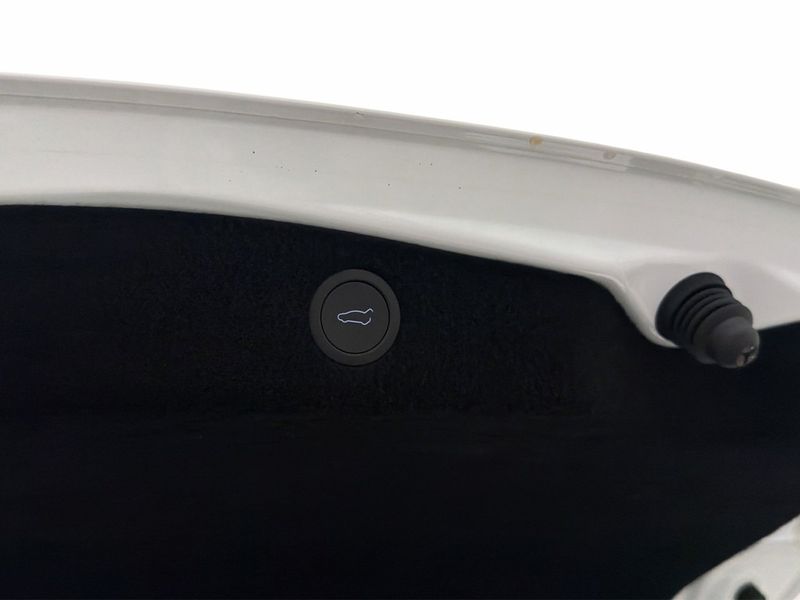 Tesla Model 3 bild 15