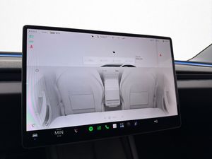 Tesla Model 3 bild 28