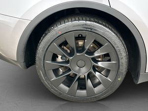 Tesla Model Y bild 11