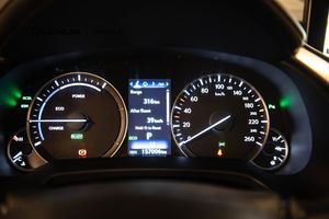 Lexus RX bild 23