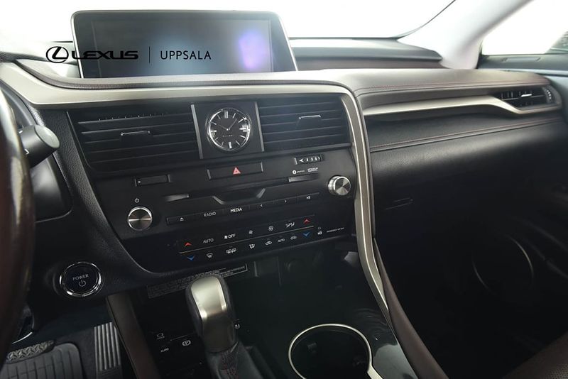 Lexus RX bild 19