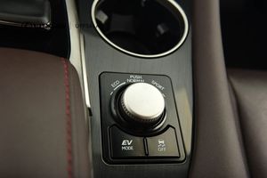 Lexus RX bild 21