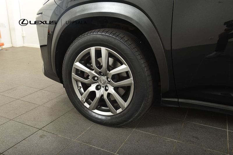 Lexus NX bild 21