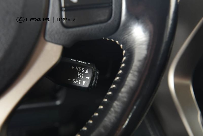 Lexus NX bild 16