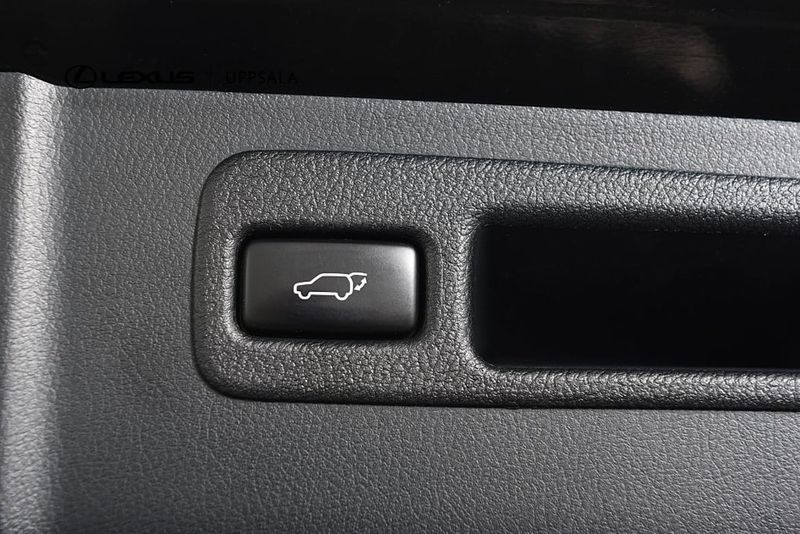 Lexus NX bild 11