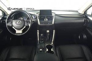 Lexus NX bild 8