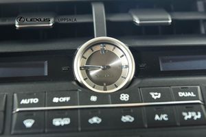 Lexus NX bild 19