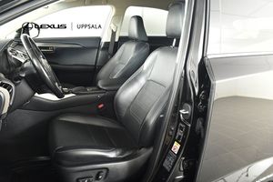 Lexus NX bild 6