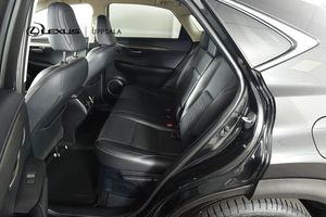 Lexus NX bild 7