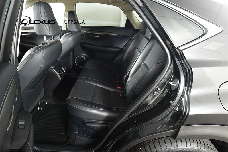 Lexus NX bild 7