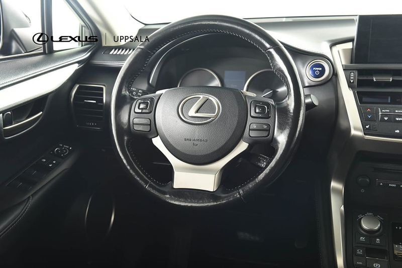 Lexus NX bild 9