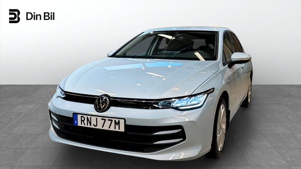 Volkswagen Golf TSI150 Edtion P-värmare Backkamera Keyless - 2025