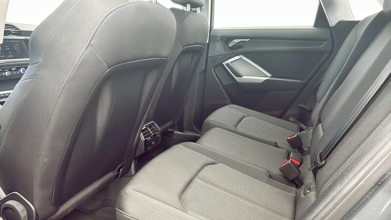 Audi Q3 bild 11