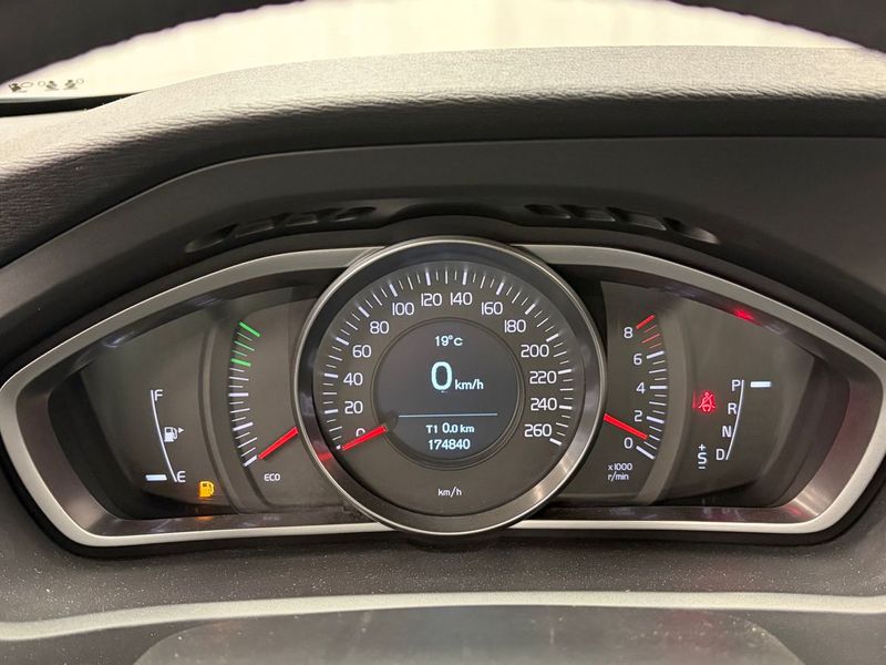 Volvo V40 bild 9