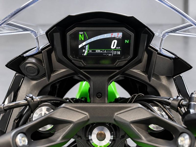 Kawasaki Ninja bild 7