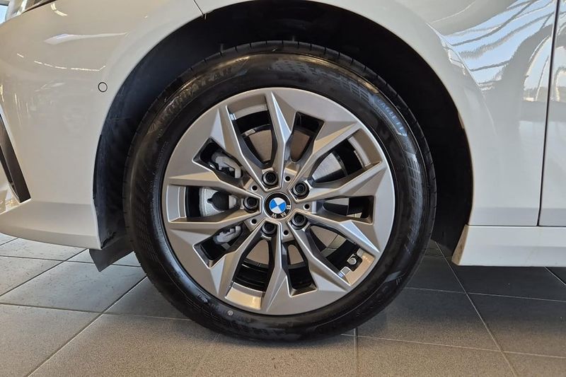 BMW 120 bild 14