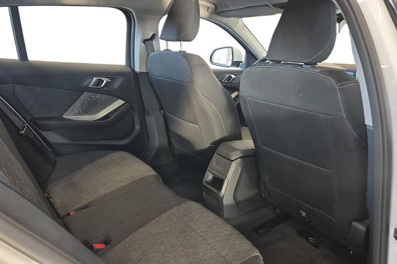 BMW 120 bild 7