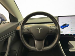 Tesla Model 3 bild 19