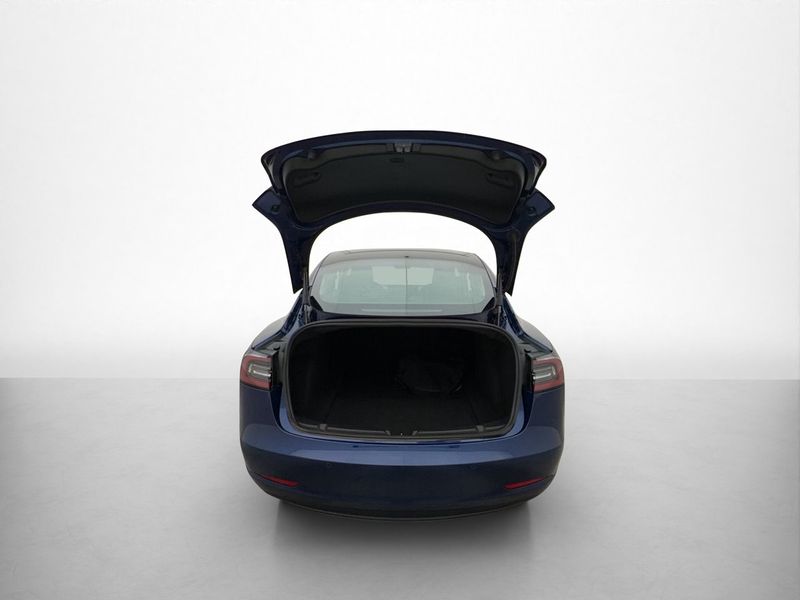 Tesla Model 3 bild 17